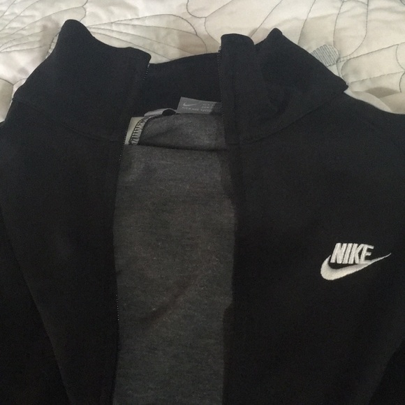 Nike zip up - Picture 2 of 2